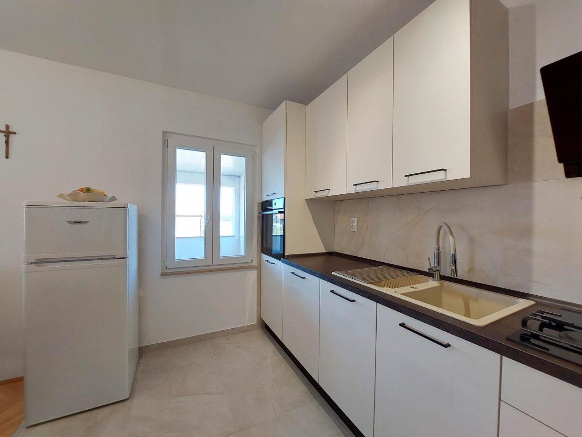 Apartment Neda Punat Exterior photo